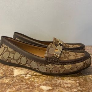 Coach signature olive loafers size 8